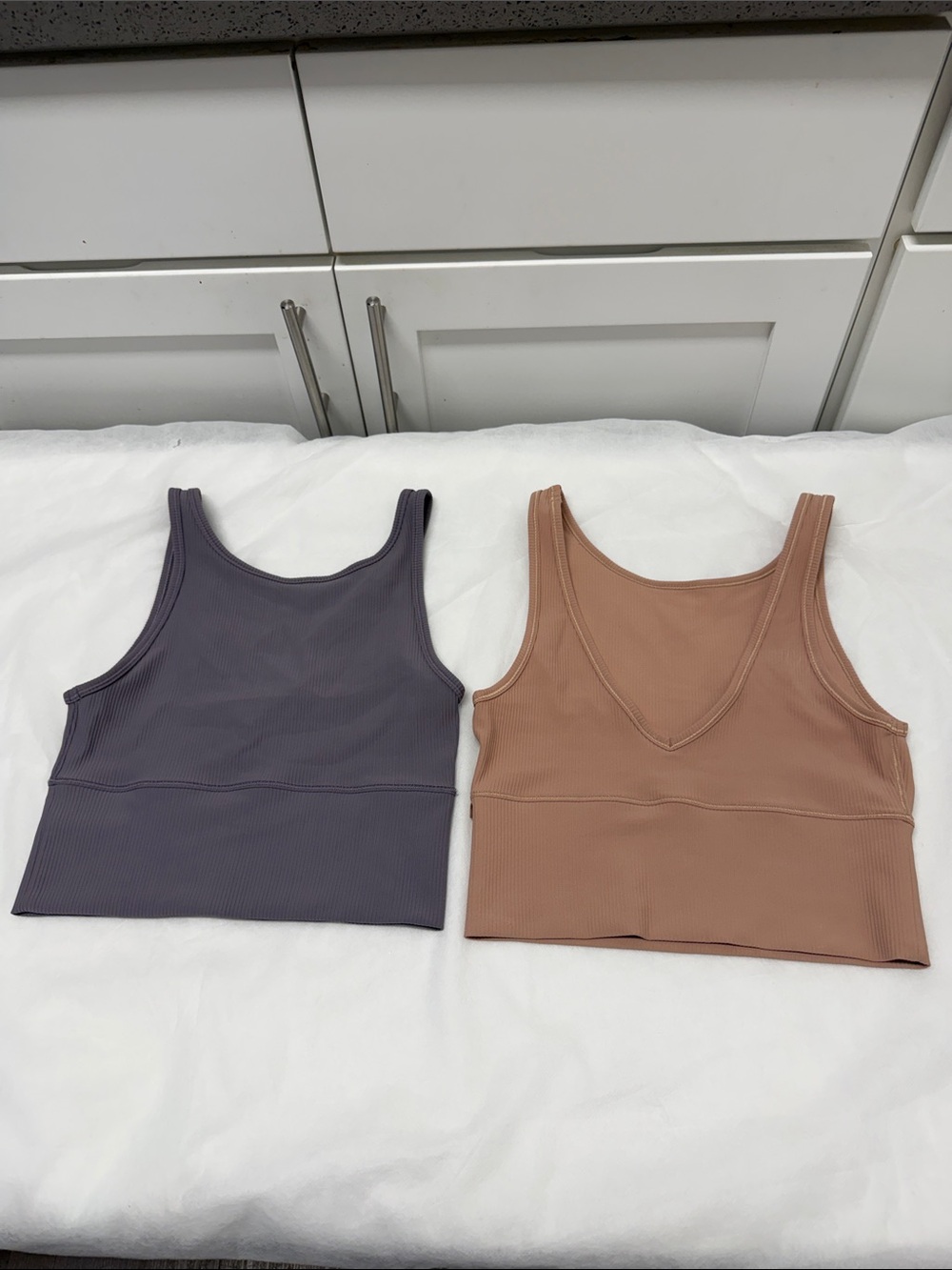 Bundle of 2 lululemon athletica Ribbed V-Neck Crop Tank - Mauve and tan